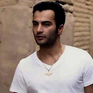 دانلود آهنگ یاس خودتو تو بغلم بنداز